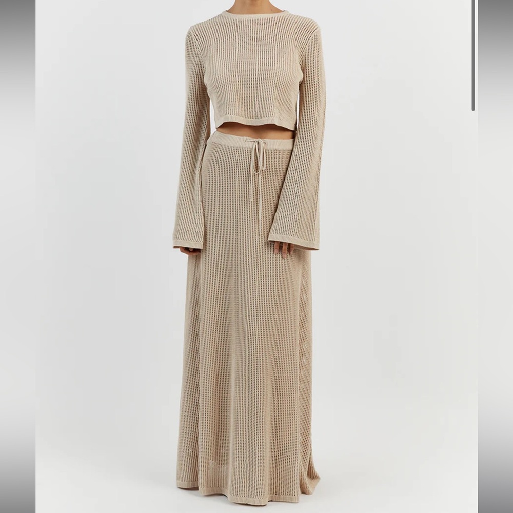 DISSH Crochet Knit Top and Skirt Set (Top L Skirt M)